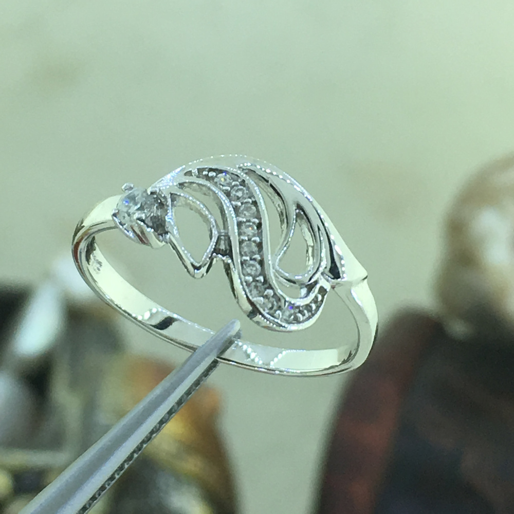 Retro Ladies 925 Sterling Silver wavey style Ring - Picture 6 of 6